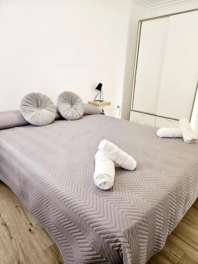 Apartamento Familiar En Triana Sevilha Exterior foto
